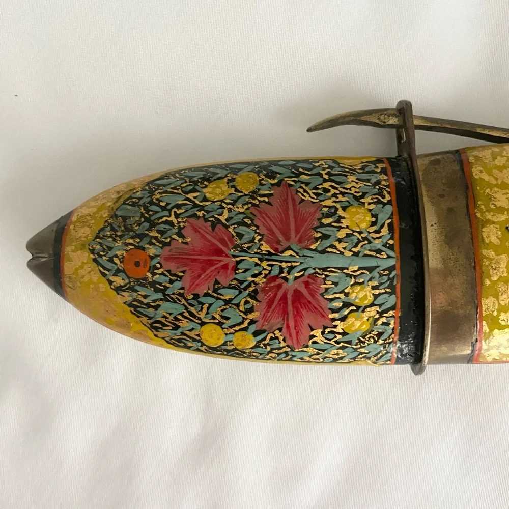 Vintage Fish Knife & Fork Carving Set in a fish shaped wood & brass stand - Picture 3 of 9